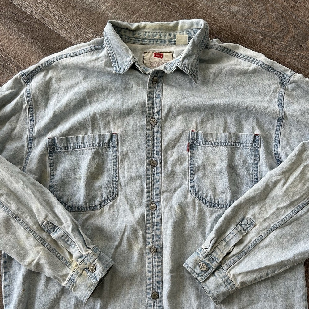 Vtg Levis Distressed Mens Denim Chambray Shirt XL Long Sleeve Cotton Extra Large